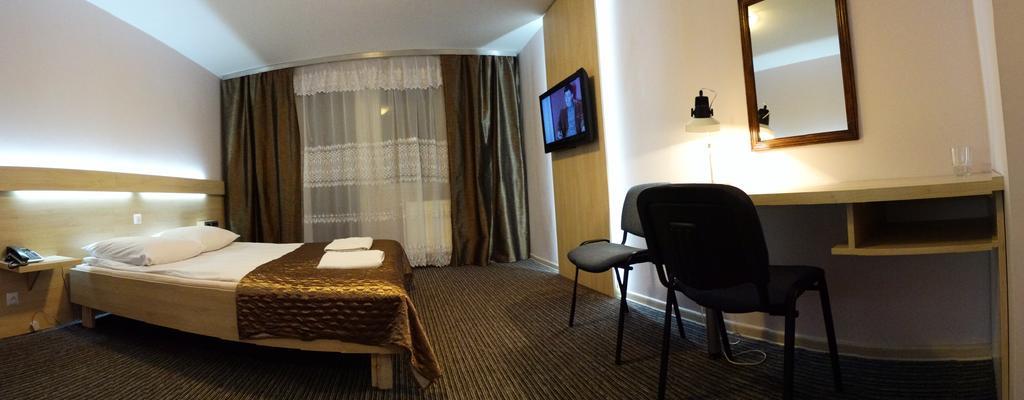 Hotel Junior Zamość Cameră foto