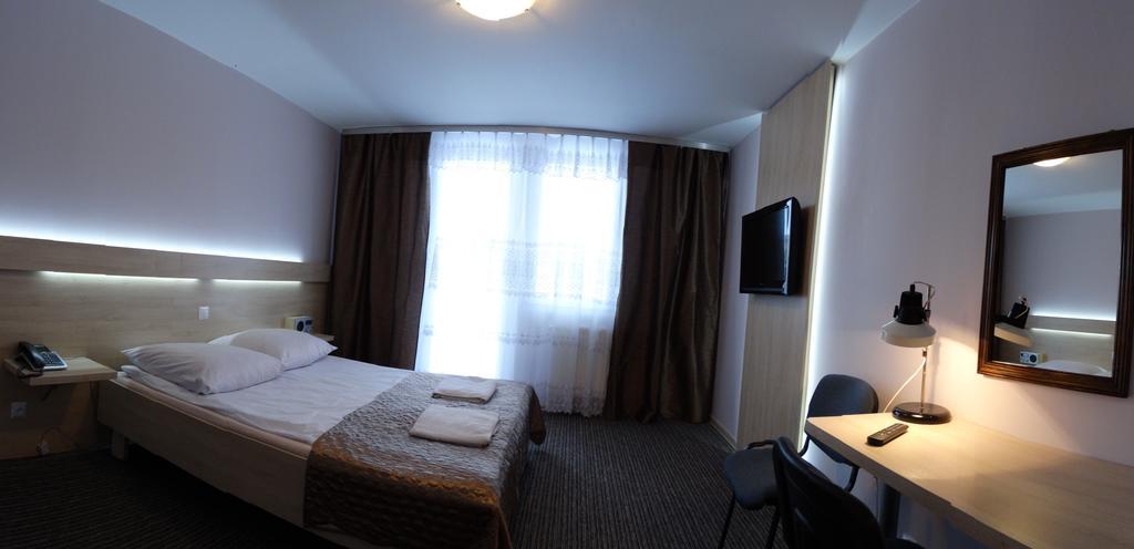 Hotel Junior Zamość Cameră foto